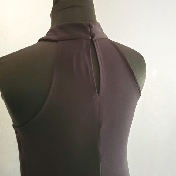 Vince Camuto Sleeveless Halter Dress - Picture 5 of 7